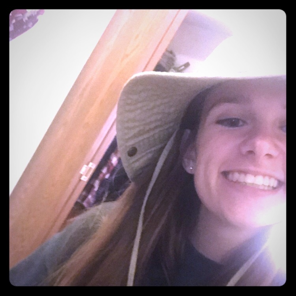 Meet your Posher, Samantha